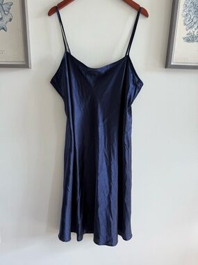 Lora Gene Midi Silk Slip Dress - Navy